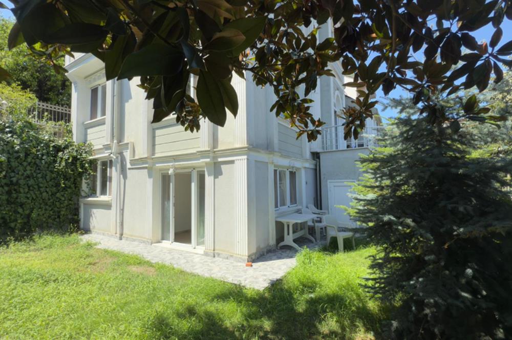 Bizim Vadi Sitesi'nde Şömineli, Teraslı 5+2 Kiralık Villa