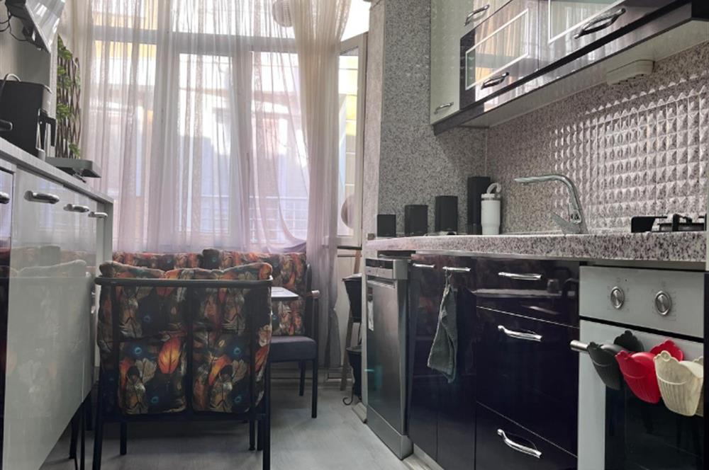 ÇAY MAHALLESİ'NDE İÇİ YENİLENMİŞ 2+1 SATILIK DAİRE