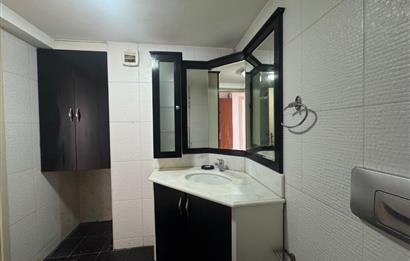 Karşıyaka'nın Kalbinde Full Deniz Manzaralı 3+1 Satılık Daire 
