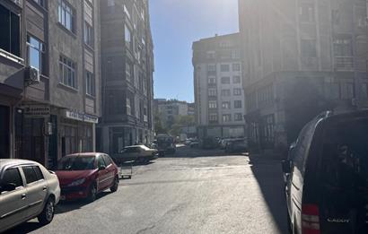 ÇAY MAHALLESİ'NDE İÇİ YENİLENMİŞ 2+1 SATILIK DAİRE