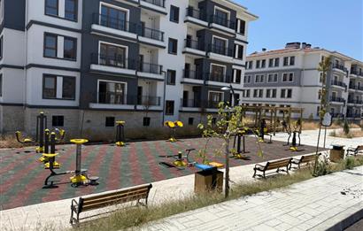 ZAFER MAHALLESİNDE 2+1 YENİ TESLİM EDİLMİŞ TOKİ DAİRESİ