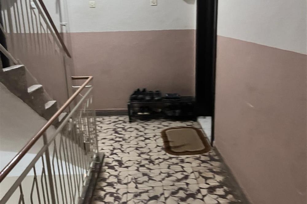 ÇAY MAHALLESİ'NDE İÇİ YENİLENMİŞ 2+1 SATILIK DAİRE