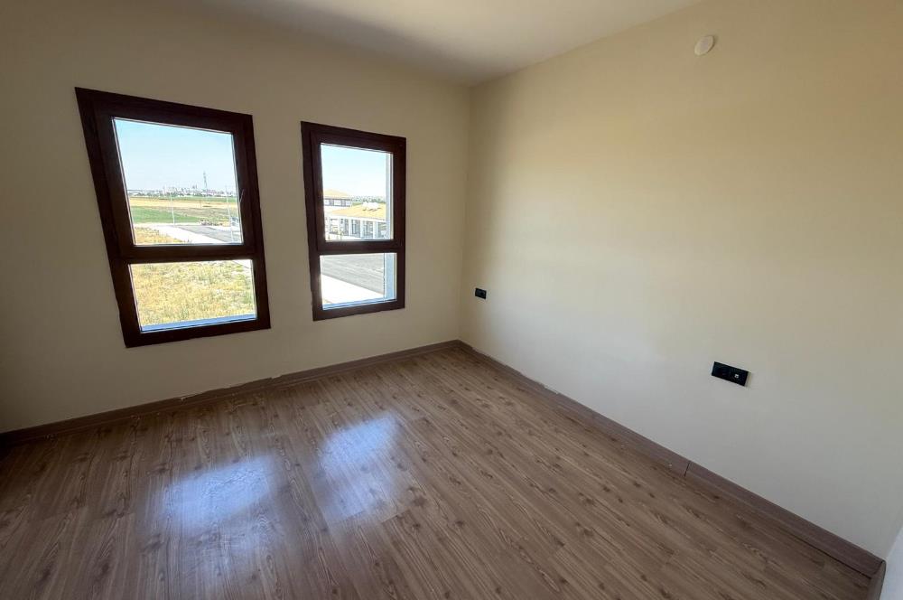ZAFER MAHALLESİNDE 2+1 YENİ TESLİM EDİLMİŞ TOKİ DAİRESİ