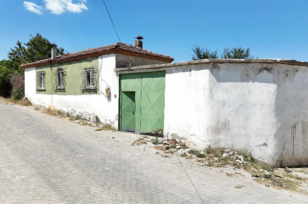 C21 BAL'DAN YENİKÖY MAH. SATILIK MÜSTAKİL EV