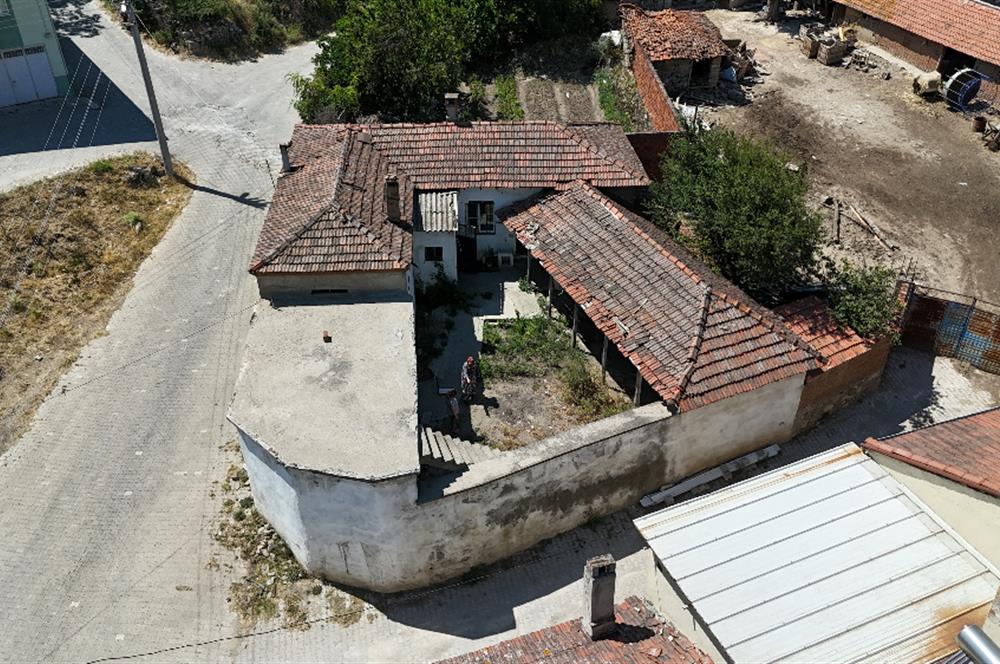 C21 BAL'DAN YENİKÖY MAH. SATILIK MÜSTAKİL EV