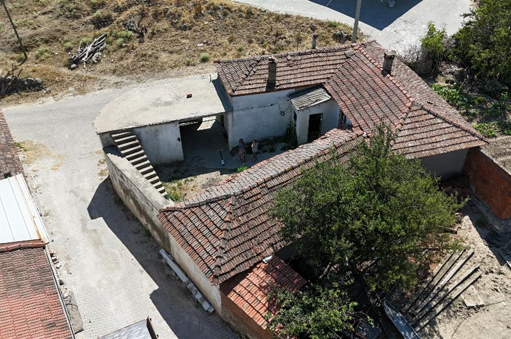C21 BAL'DAN YENİKÖY MAH. SATILIK MÜSTAKİL EV