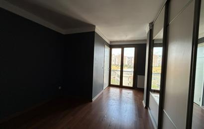 AYDINEVLER MAVİEVLERDE MÜKEMMEL KONUMDA 3+1 KİRALIK KÖŞE DAİRE