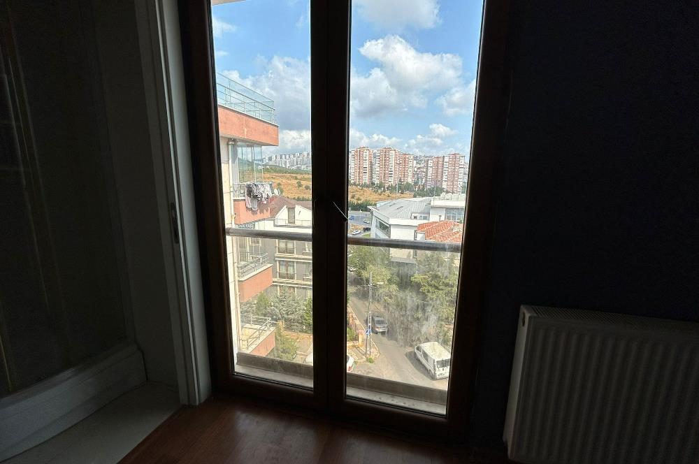 AYDINEVLER MAVİEVLERDE MÜKEMMEL KONUMDA 3+1 KİRALIK KÖŞE DAİRE