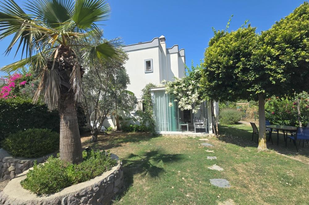 Bodrum Gümüşlük merkez satılık müstakil bahçeli dubleks villa