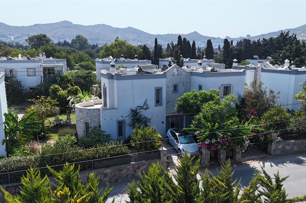 Bodrum Gümüşlük merkez satılık müstakil bahçeli dubleks villa
