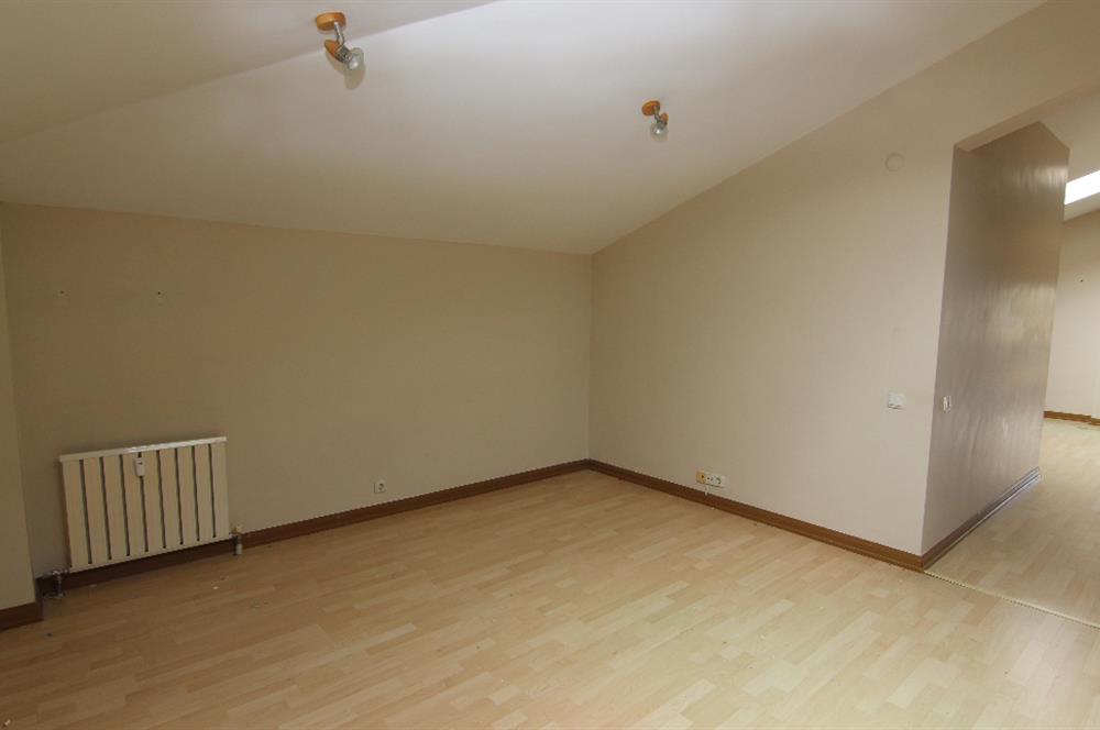 ZEKERİYAKÖY YONCA EVLERİNDE KİRALIK ÇATI DUBLEKS