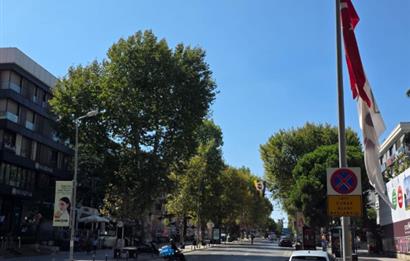 CADDEBOSTAN BAĞDAT CADDESİ ÜZERİ DEVREN KİRALIK ECZANE