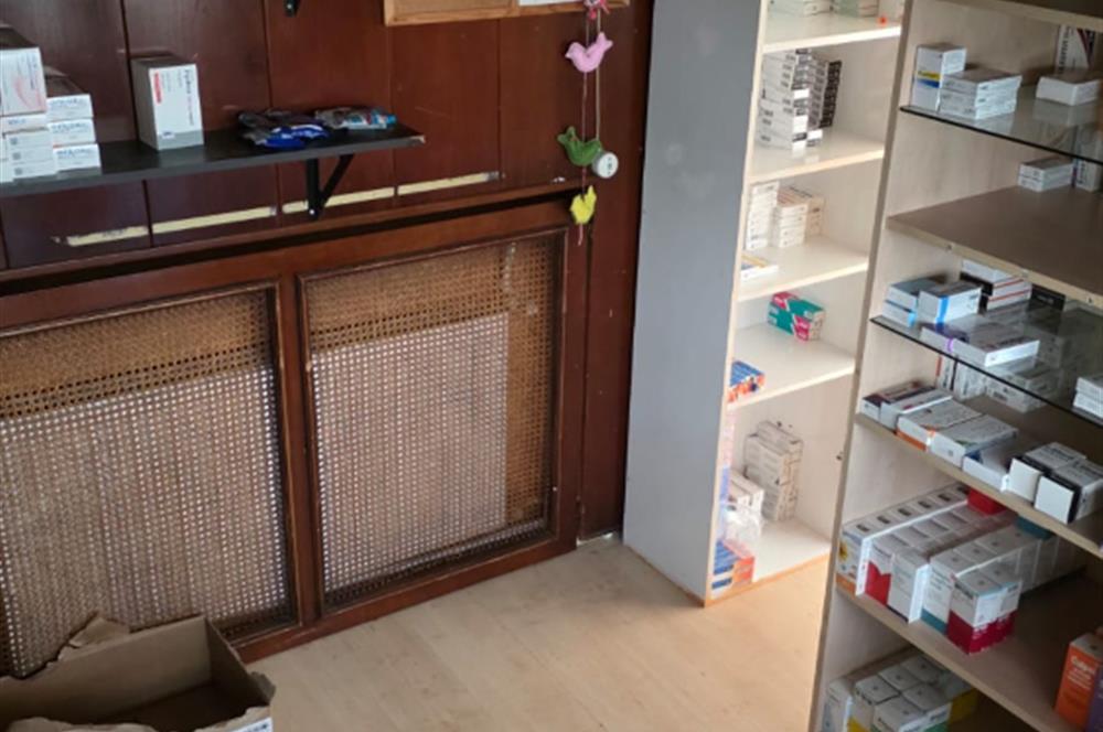 CADDEBOSTAN BAĞDAT CADDESİ ÜZERİ DEVREN KİRALIK ECZANE