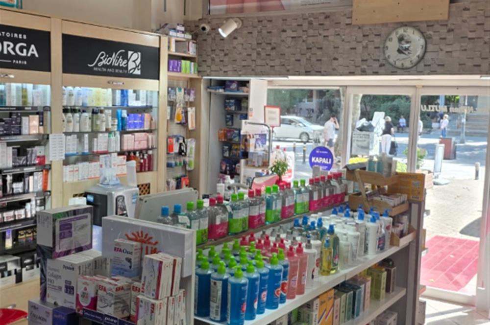 CADDEBOSTAN BAĞDAT CADDESİ ÜZERİ DEVREN KİRALIK ECZANE