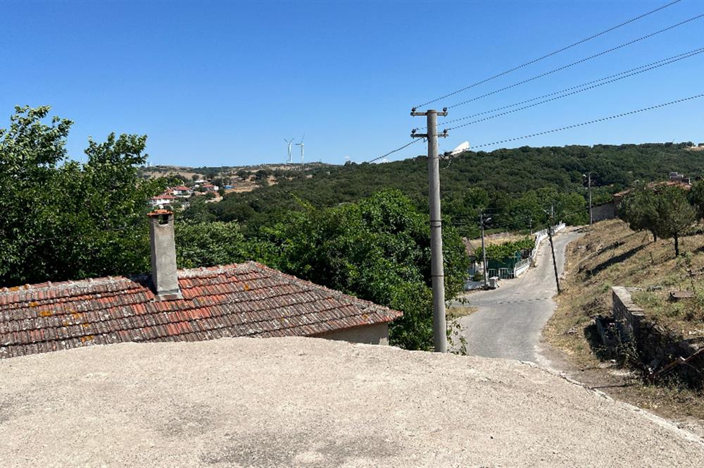 C21 BAL'DAN YENİKÖY MAH. SATILIK MÜSTAKİL EV