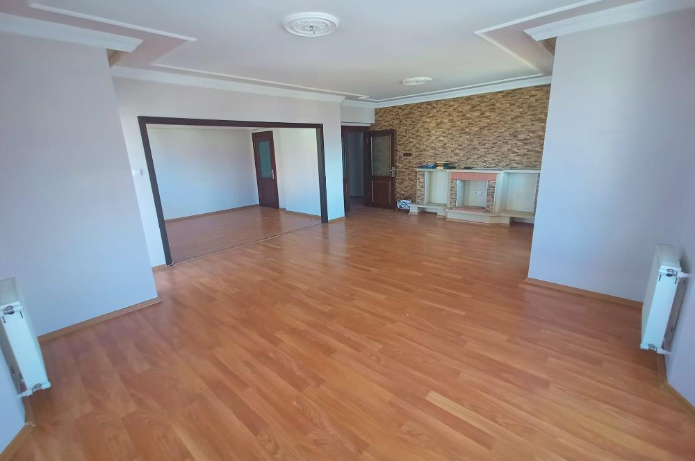 AKÇAABAT SÖĞÜT EVLER SİTESİN DE 4+1 SATILIK DAİRE