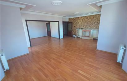 AKÇAABAT SÖĞÜT EVLER SİTESİN DE 4+1 SATILIK DAİRE