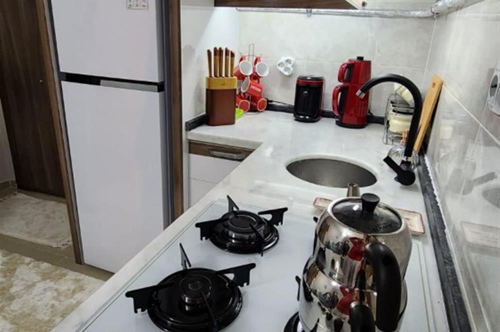 Century 21 Plus Gayrimenkul'den Erenler'de Eşyalı Lüks 1+1 Daire