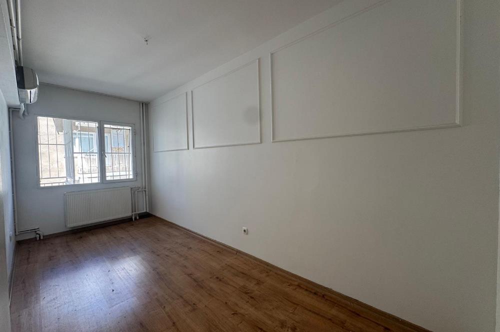 Karşıyaka'nın Kalbinde Full Deniz Manzaralı 3+1 Satılık Daire 