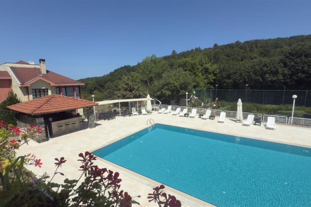 Bizim Vadi Sitesi'nde Şömineli, Teraslı 5+2 Kiralık Villa
