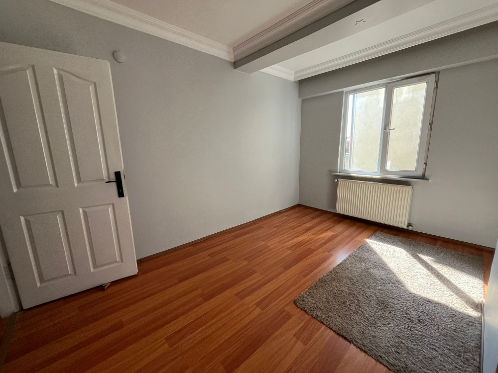 Eyüp Güzeltepe Merkez Kiralık 2+1 Daire