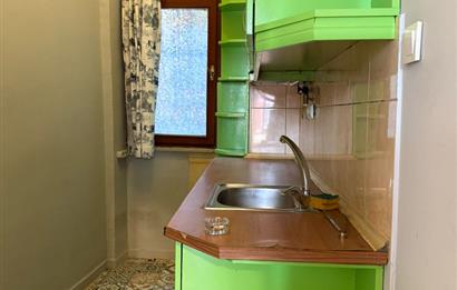 İSTİKLAL CADDESİ PARALELİNDE MEYDANA ÇOK YAKIN SATILIK OFİS
