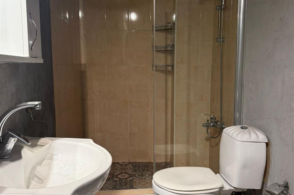 İSTİKLAL CADDESİ PARALELİNDE MEYDANA ÇOK YAKIN SATILIK OFİS