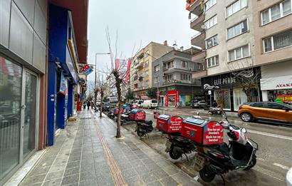 C21 Cius; Cadde Üzerinde Deniz Manzaralı Satılık Arakat Daire