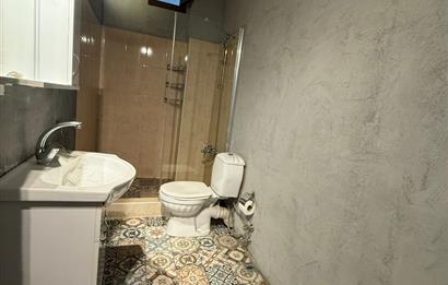 İSTİKLAL CADDESİ PARALELİNDE MEYDANA ÇOK YAKIN SATILIK OFİS