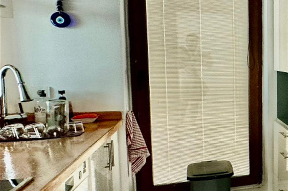 GALATA'NIN EN GÜZEL SOKAĞINDA TERASLI MANZARALI SATILIK DAİRE