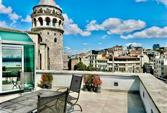 GALATA'NIN EN GÜZEL SOKAĞINDA TERASLI MANZARALI SATILIK DAİRE