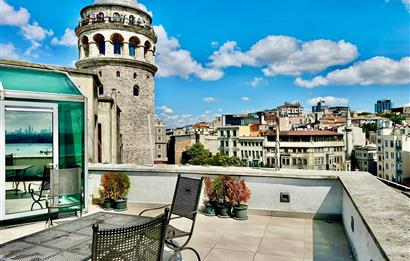 GALATA'NIN EN GÜZEL SOKAĞINDA TERASLI MANZARALI SATILIK DAİRE