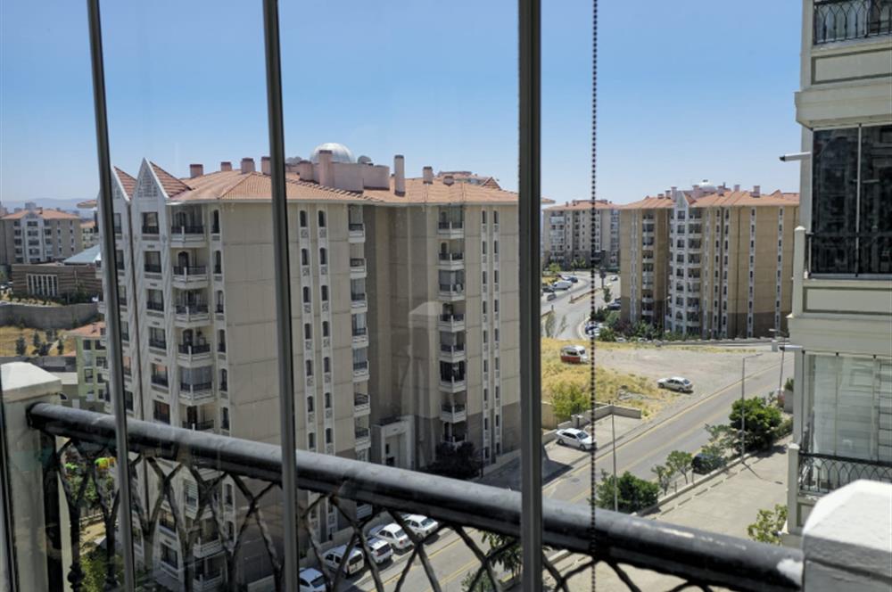 KUZEYKENT 809 ETAP ÜNLÜLER AKADEMİ YANI 4.KAT KİRALIK DAİRE 3+1