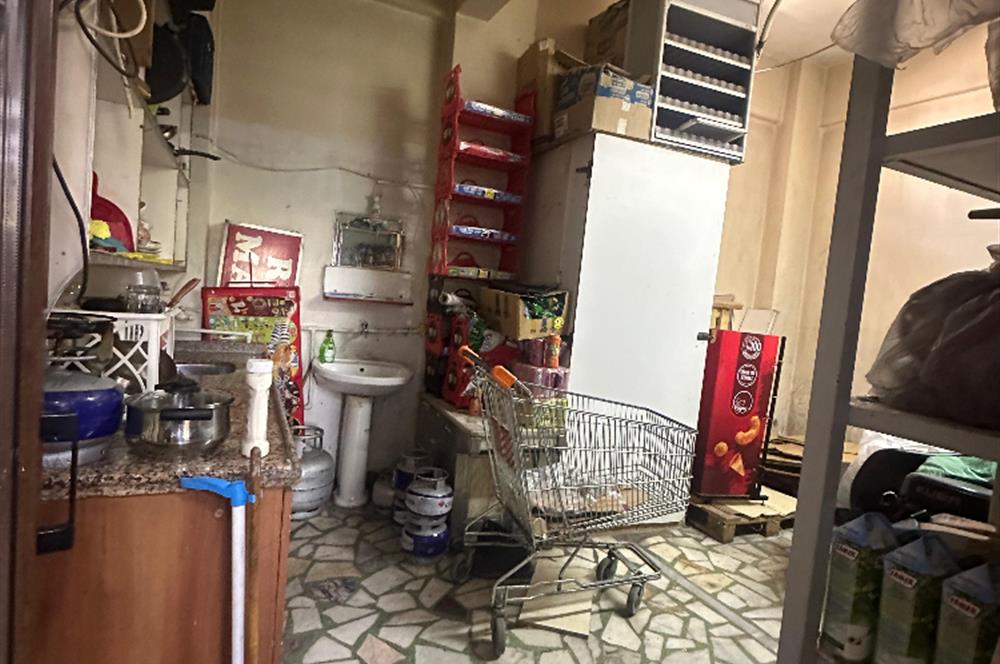 Ümraniye Acısu Caddesinde Devren Kiralık Market