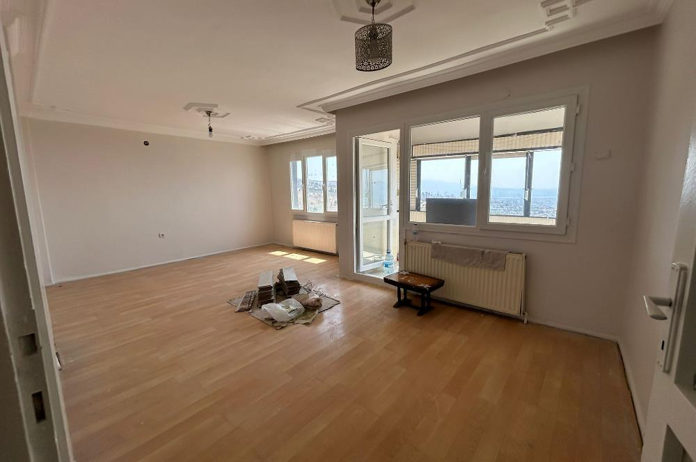 İzkent'te Deniz Manzaralı 3+1 Kiralık Daire