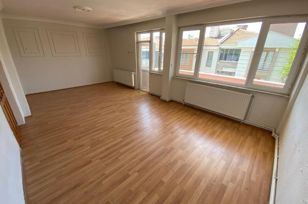 CENTURY21 BAL'DAN P.ALANI MUHTARLIK-EMNİYET LOKASYONLU 2+1 DAİRE