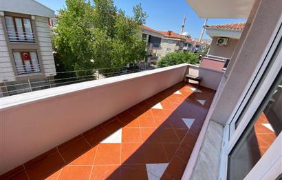CENTURY21 BAL'DAN P.ALANI MUHTARLIK-EMNİYET LOKASYONLU 2+1 DAİRE