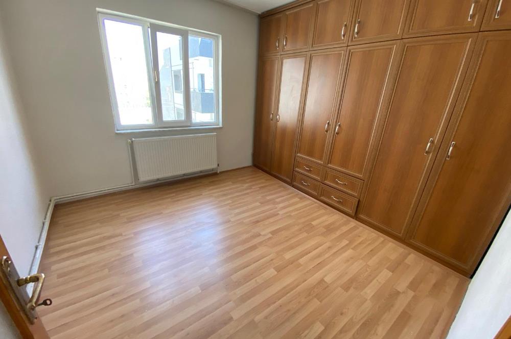 CENTURY21 BAL'DAN P.ALANI MUHTARLIK-EMNİYET LOKASYONLU 2+1 DAİRE