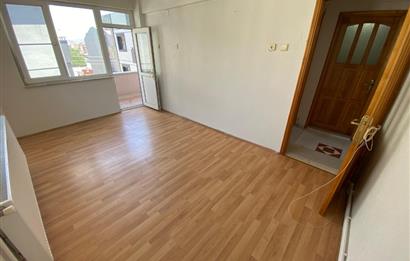 CENTURY21 BAL'DAN P.ALANI MUHTARLIK-EMNİYET LOKASYONLU 2+1 DAİRE