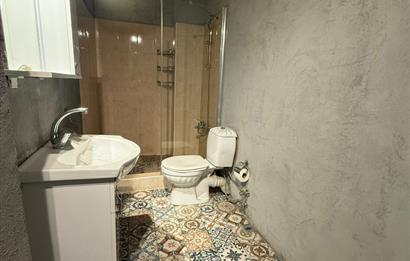 İSTİKLAL CADDESİ PARALELİNDE MEYDANA ÇOK YAKIN SATILIK OFİS