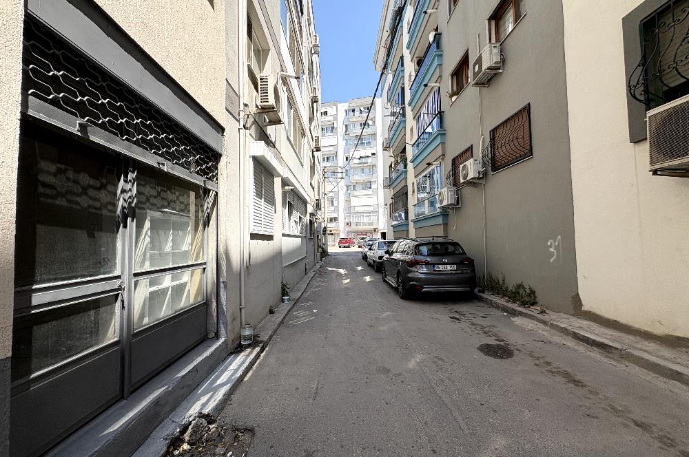 KARŞIYAKA FİKRİ ALTAY MAH'DE BAKIMLI SATILIK DÜKKAN 