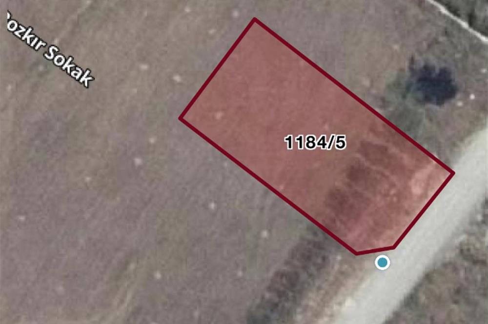 MERKEZDE 1.005m2 KÖŞE BAŞI TEK TAPU MÜSTAKİL PARSEL-2 VİLLALIK