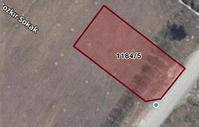 MERKEZDE 1.005m2 KÖŞE BAŞI TEK TAPU MÜSTAKİL PARSEL-2 VİLLALIK