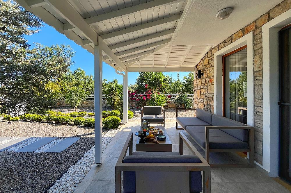 Datça Palamutbükü'nde Özel Peyzajlı Full Eşyalı Tasarım Villa