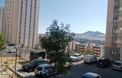 MAMAK ALTIAĞAÇ TOKİ'DE 1 .KATTA YAPILI KİRALIK 3+1 DAİRE