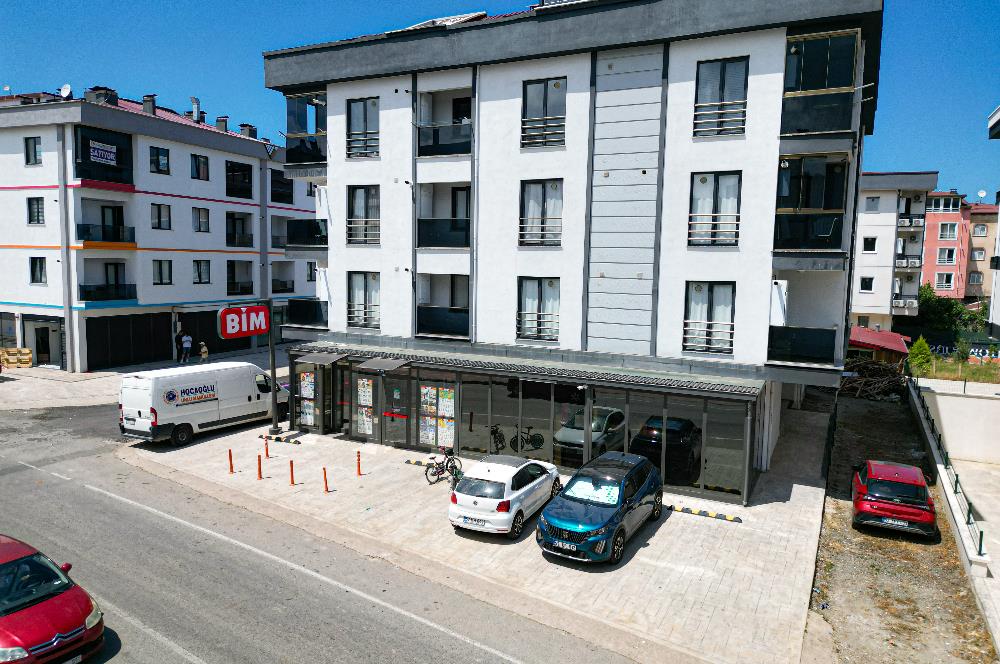 Century 21'den Kurumsal Kiracılı Satılık 500m² İş Yeri..