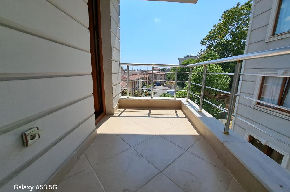 Kadıköy Hasanpaşa Teraslı Balkonlu 2 Banyo Asansörlü 3+1 Dubleks
