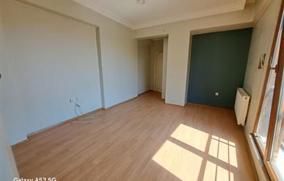Kadıköy Hasanpaşa Teraslı Balkonlu 2 Banyo Asansörlü 3+1 Dubleks