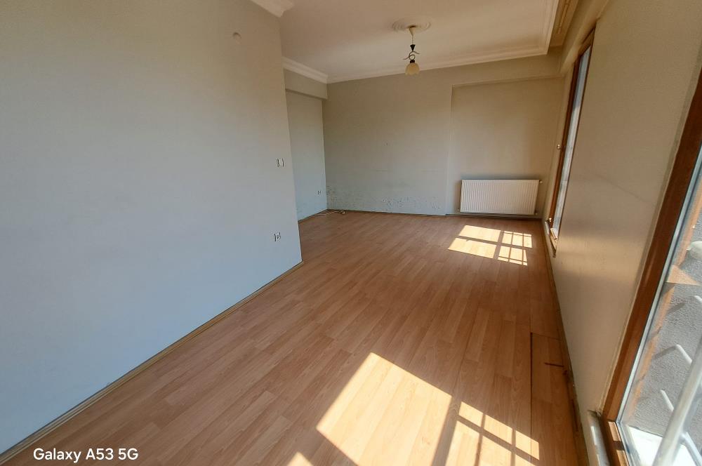 Kadıköy Hasanpaşa Teraslı Balkonlu 2 Banyo Asansörlü 3+1 Dubleks