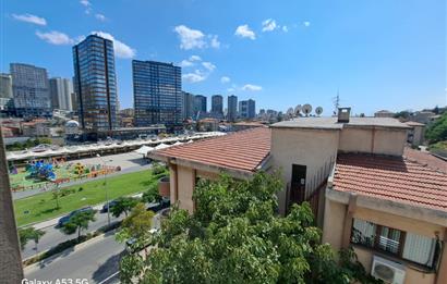 Kadıköy Hasanpaşa Teraslı Balkonlu 2 Banyo Asansörlü 3+1 Dubleks